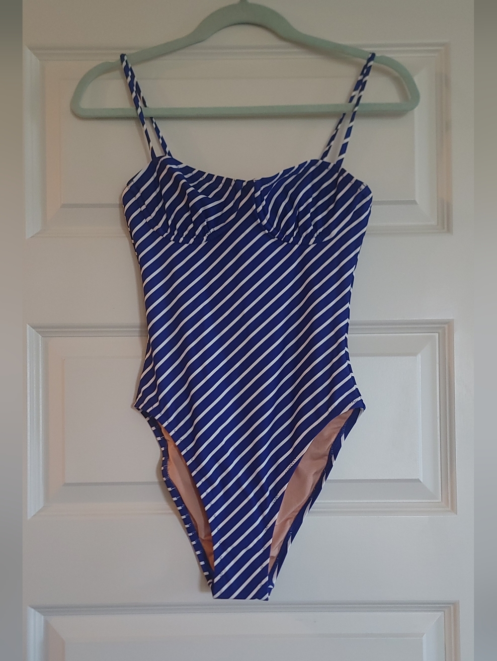 NWT J.Crew Balconette underwire one-piece swimsuit in stripe